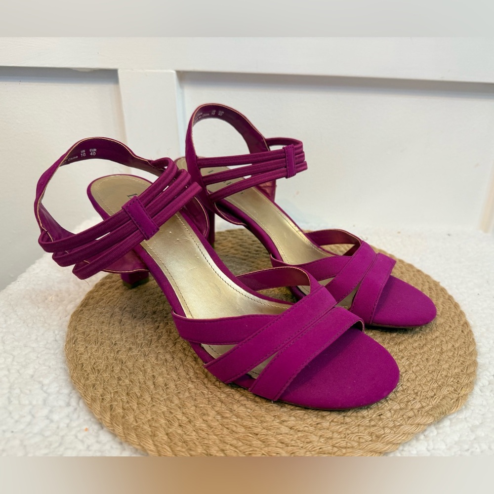 Luca‎ Ferri Fuchsia Ankle Strap Heeled Sandals